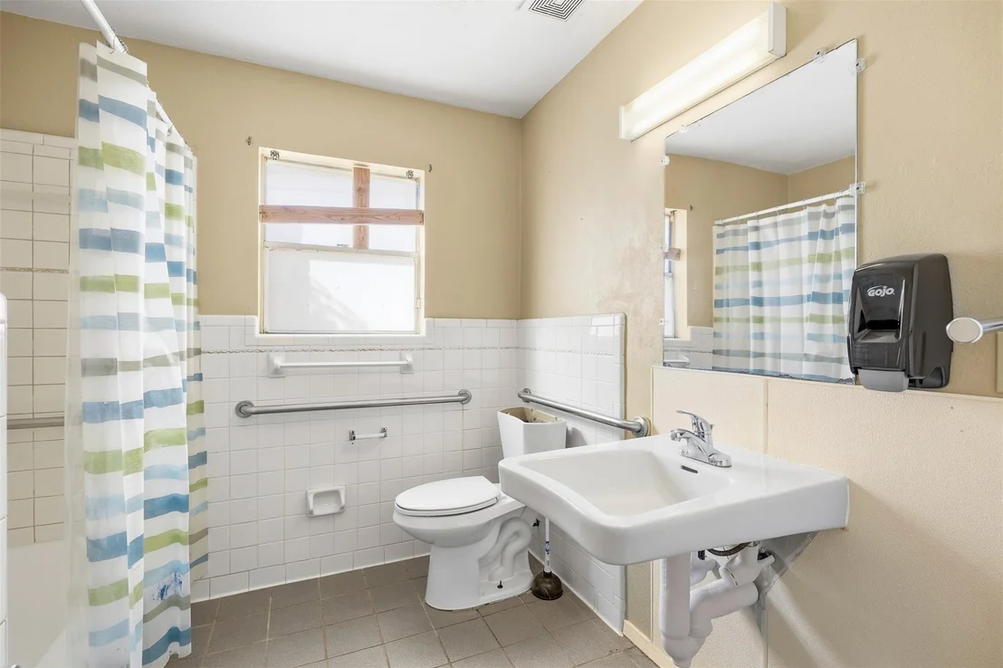Photo of 5682 Worrell Drive