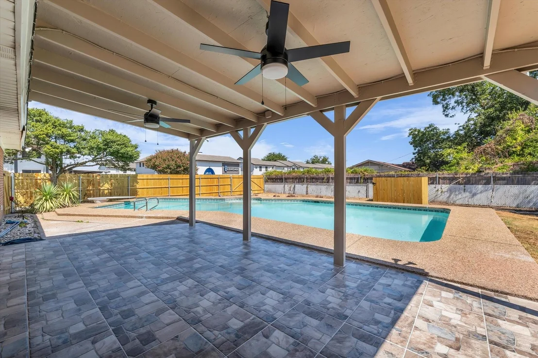 Photo of 1025 N 59th Street