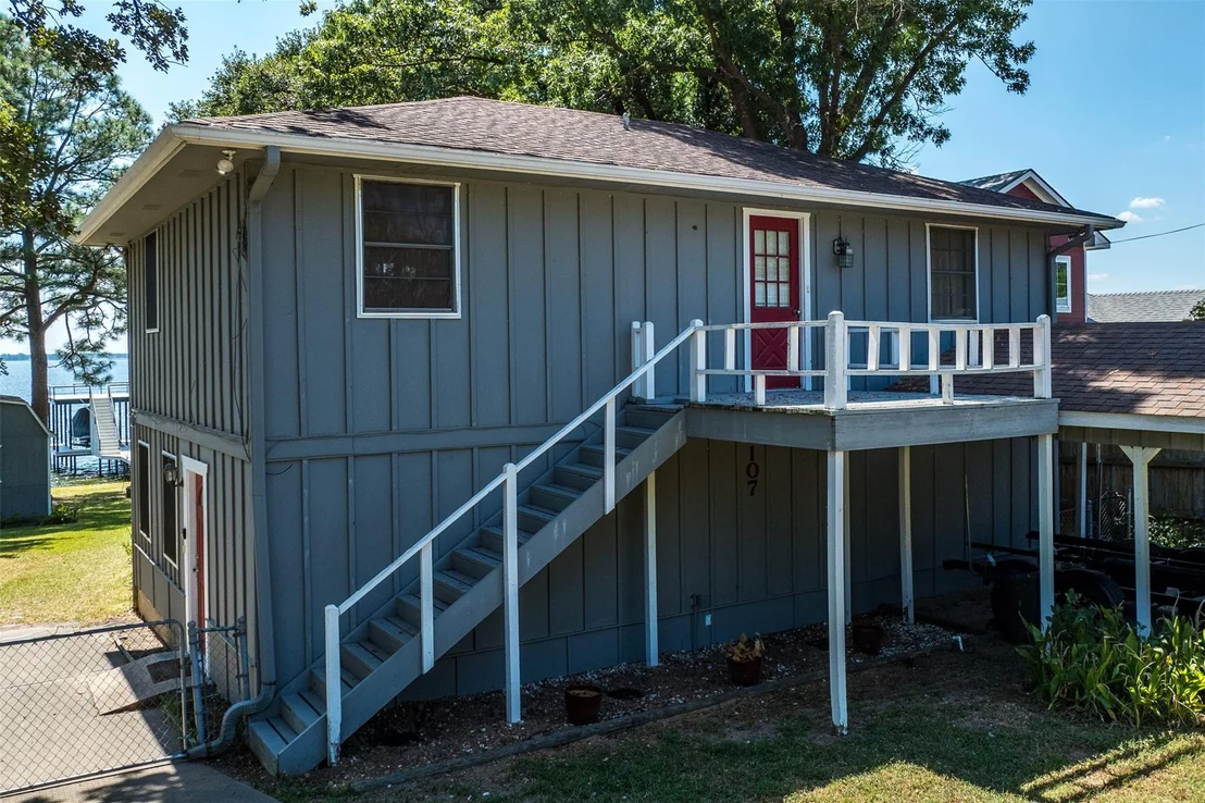 Photo of 107 Briarwood Drive