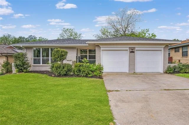 Photo of 10115 Goodyear Drive
