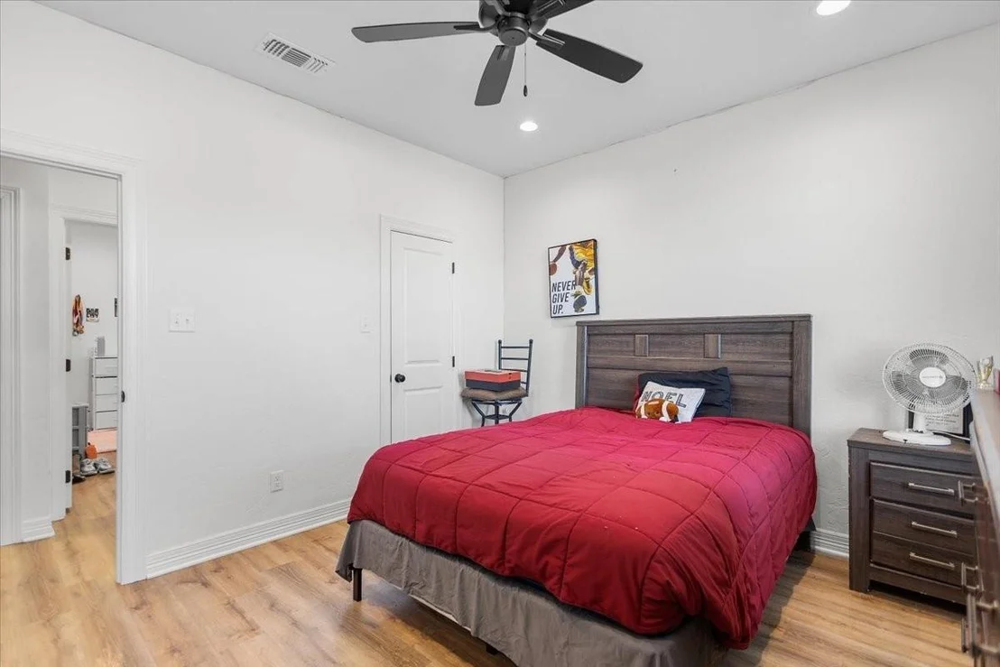 Photo of 237 Oak Valley Drive
