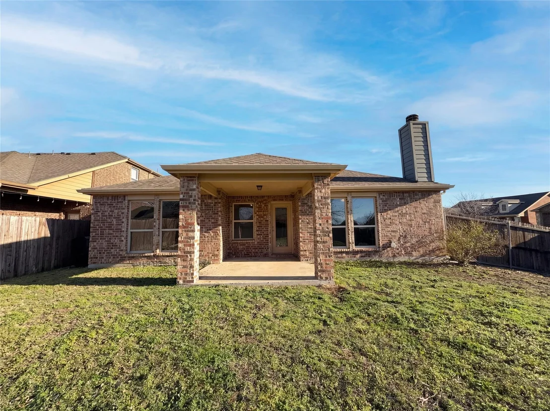 Photo of 5591 Coventry Drive