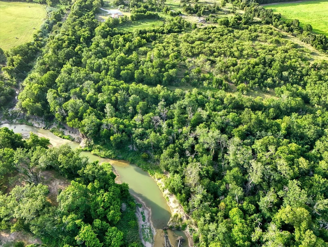 Photo of 350 County Road 494 S