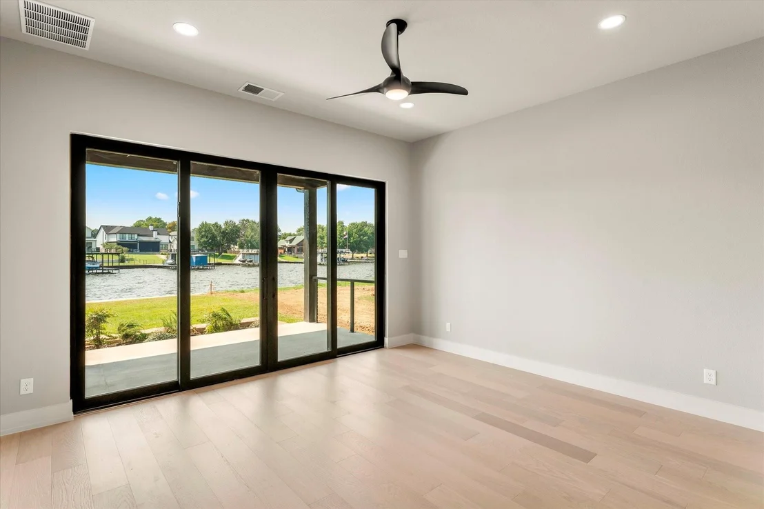 Photo of 2565 Groves Court
