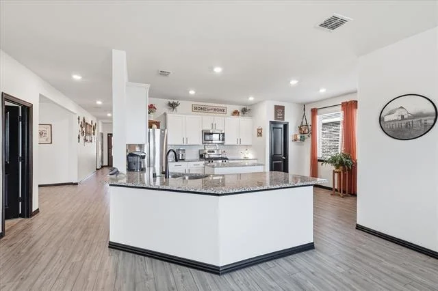 Photo of 645 Ridgeback Trail