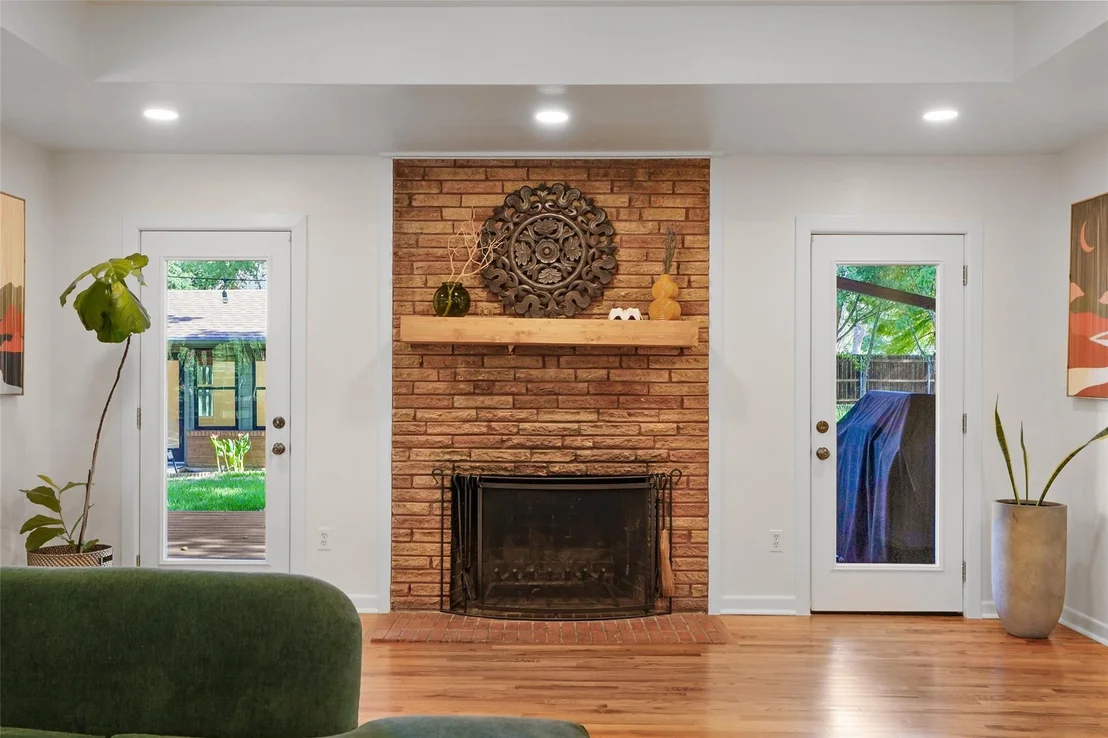 Photo of 1417 Sylvan Drive