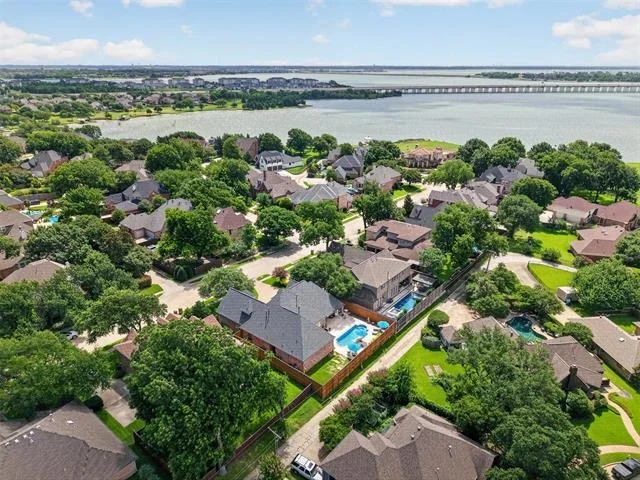 Photo of 1505 Shadybrook Lane