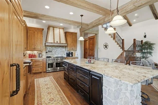 Photo of 1046 Grandview Drive