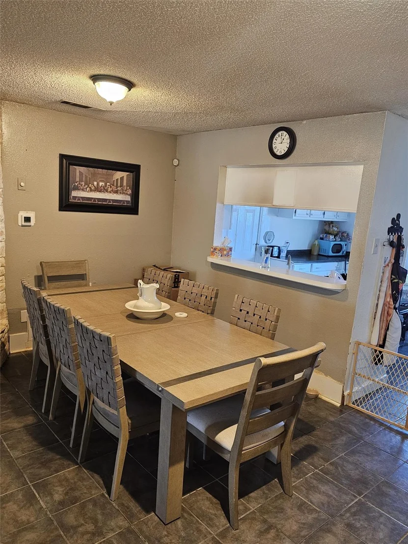 Photo of 5118 Brookview Circle