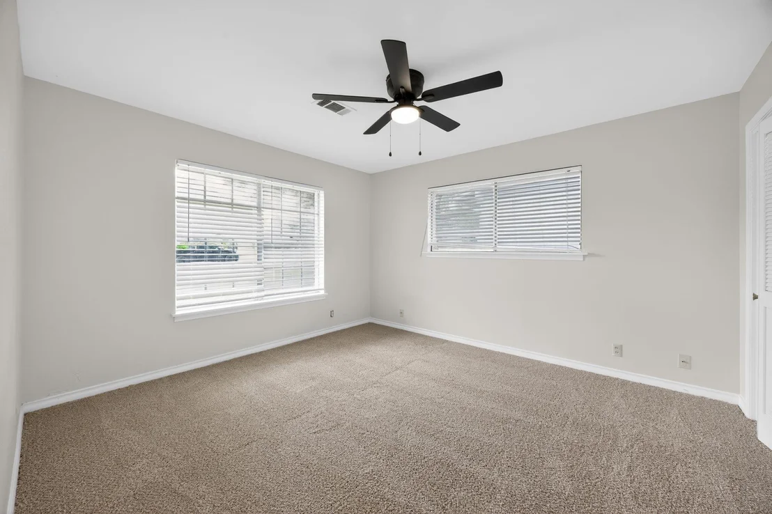 Photo of 1616 W Shields Drive