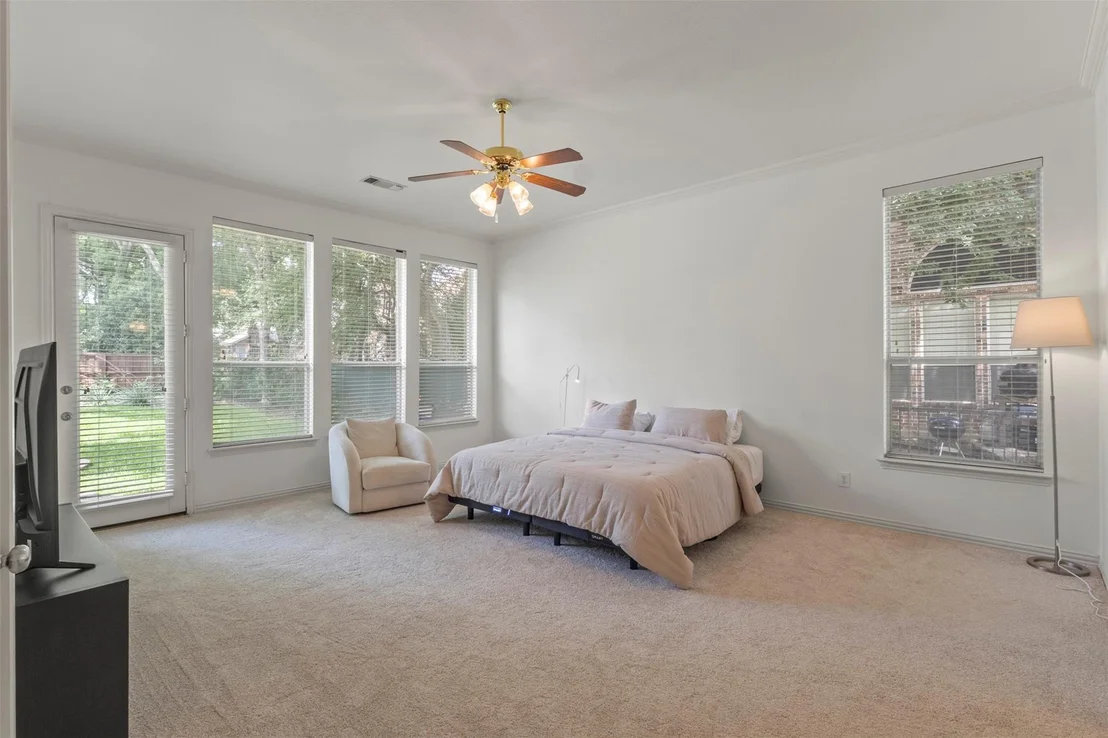 Photo of 1207 Conroe Drive