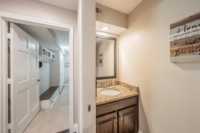 Photo of 1406 Riverview Drive