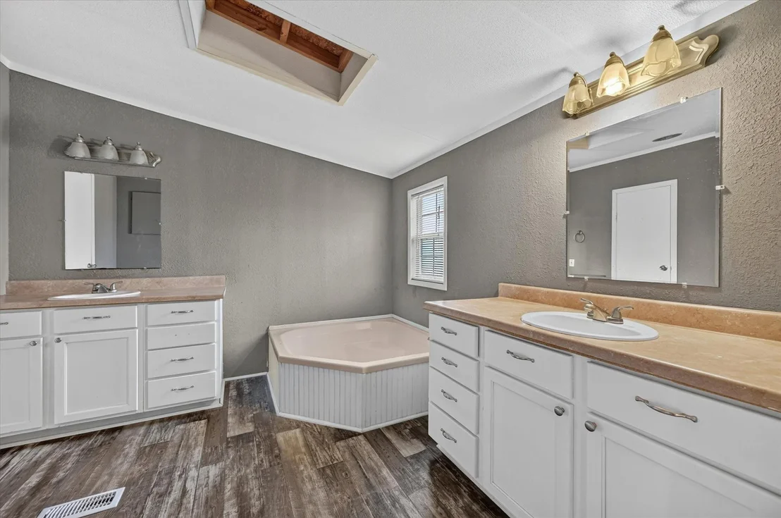 Photo of 8316 County Road 508