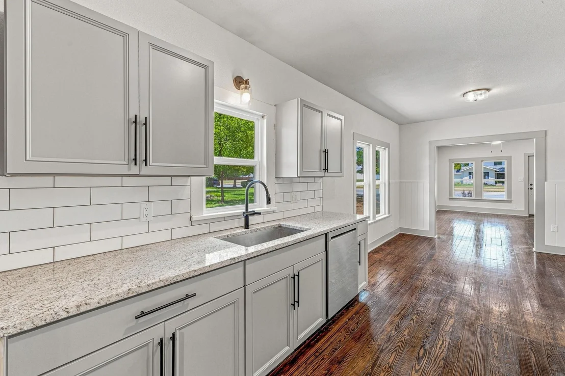 Photo of 910 3rd Street
