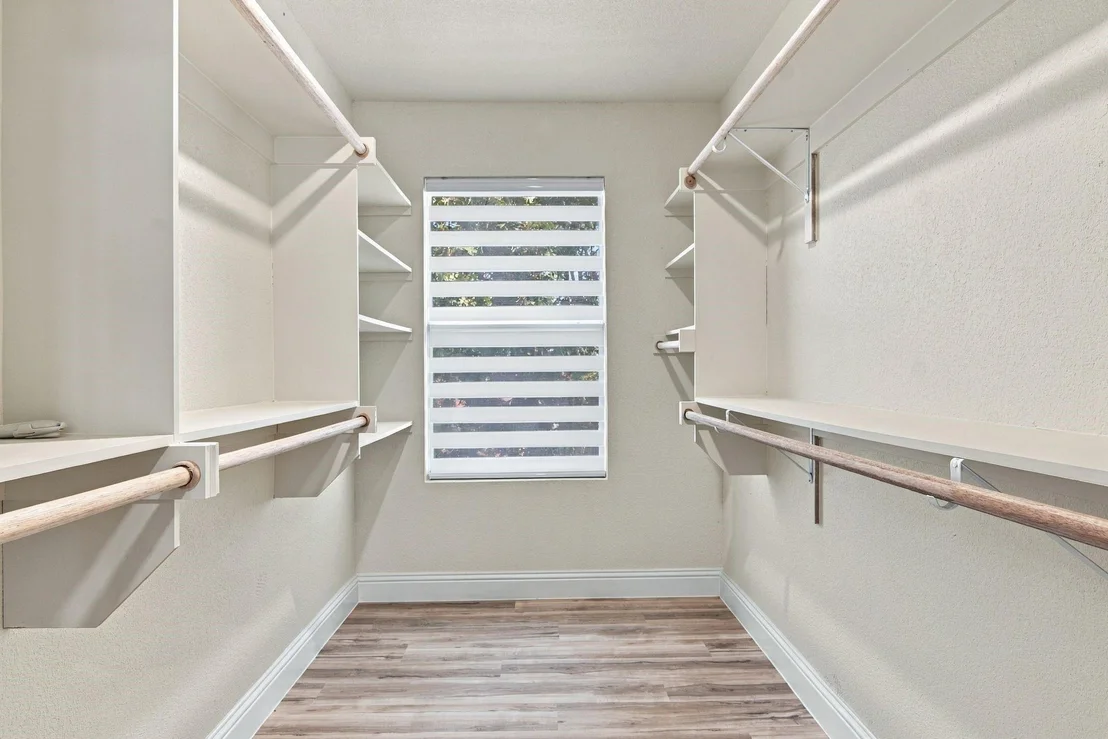 Photo of 717 Redwing Drive