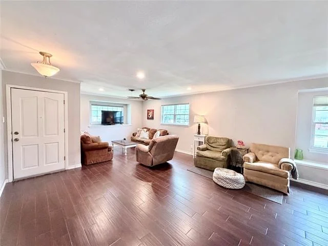 Photo of 933 Avenue F