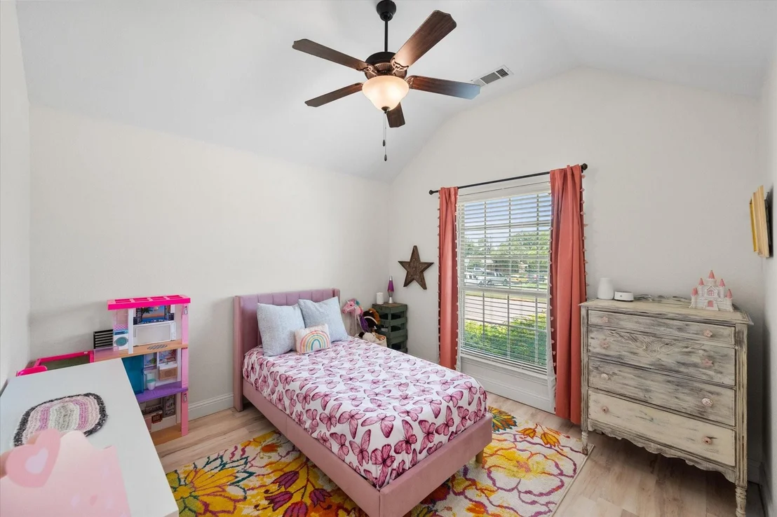 Photo of 1815 Clearbrook Lane