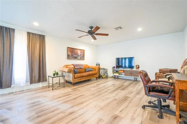Photo of 1312 Guthrie Drive