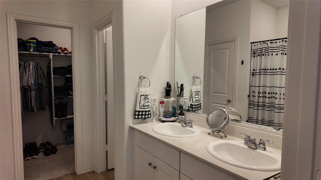 Photo of 1221 Pistachio Drive