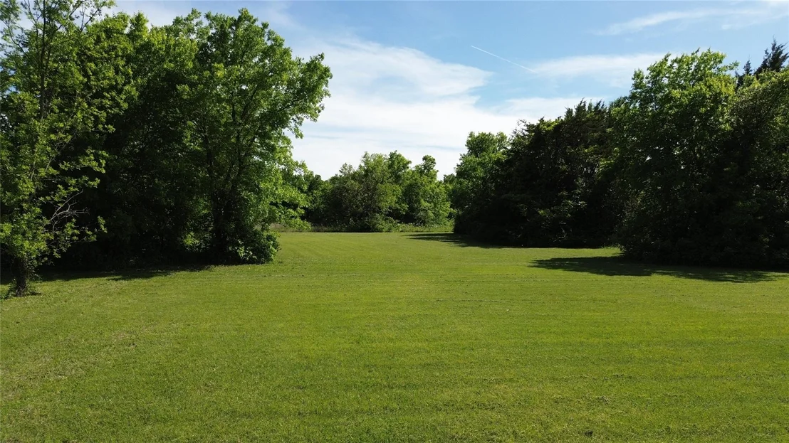 Photo of 700,704,708 Chalk Hill Drive