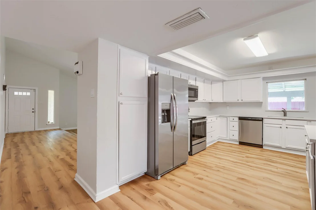 Photo of 6639 Roundrock Road