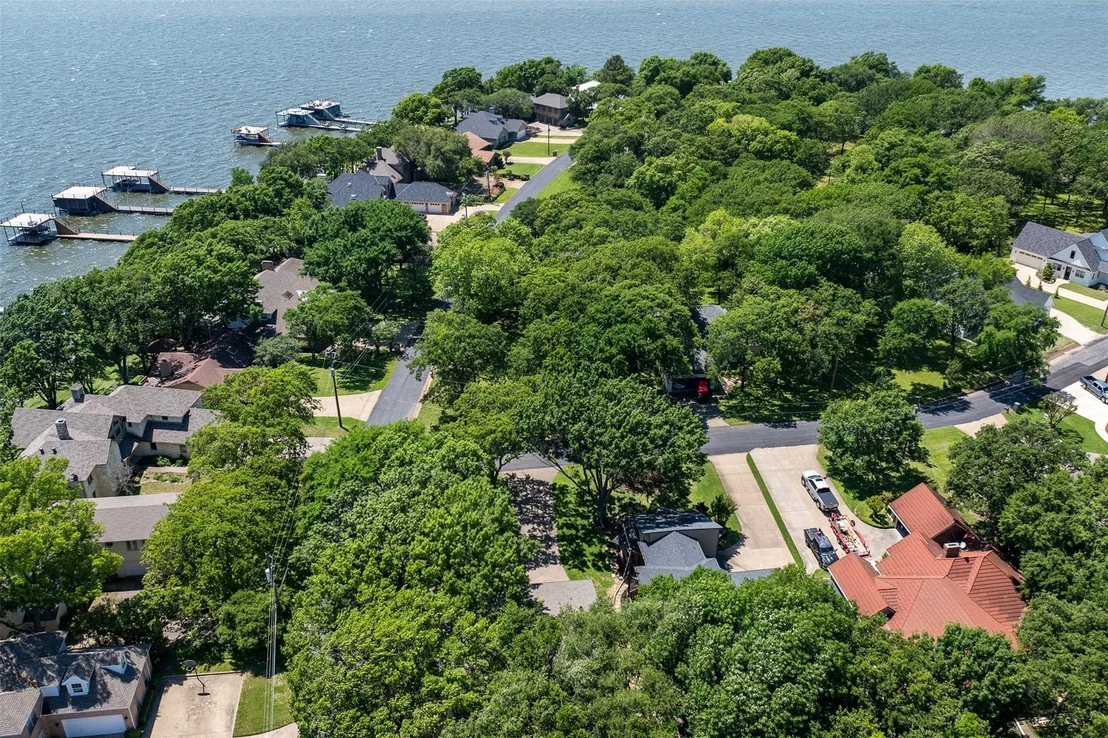 Photo of 697 Enchanted Isles Drive