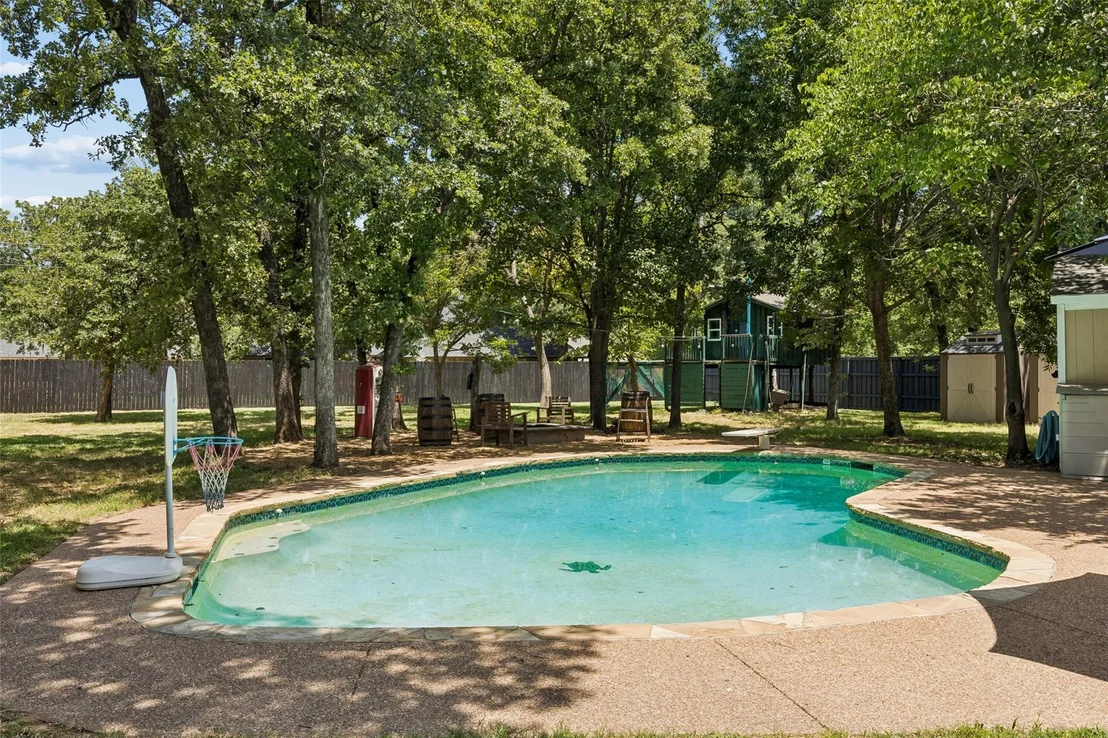 Photo of 2005 Greenwood Lane