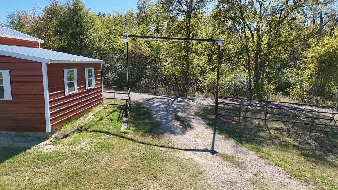 Photo of 102 Rs County Road 1622