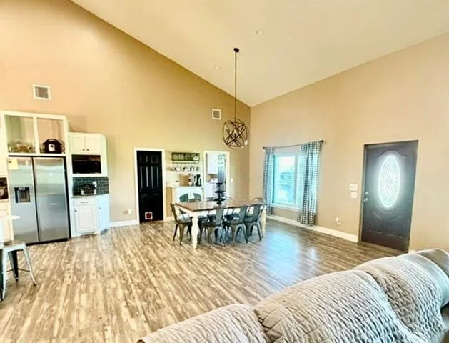 Photo of 387 Private Road 1452