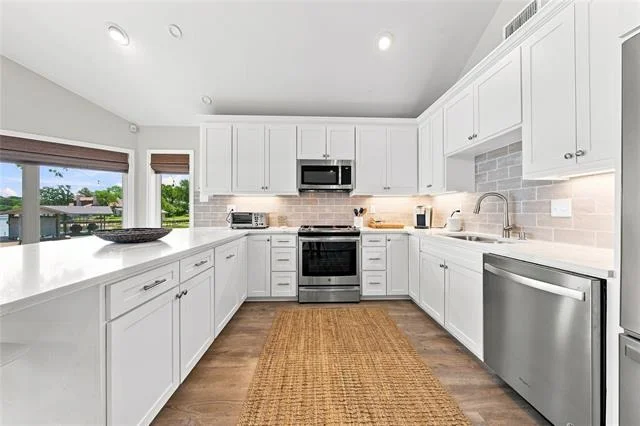 Photo of 104 Doering Bay Circle