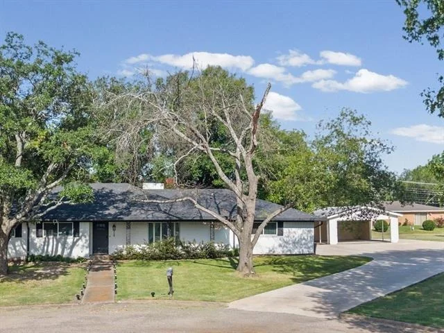 Photo of 112 Royal Lane