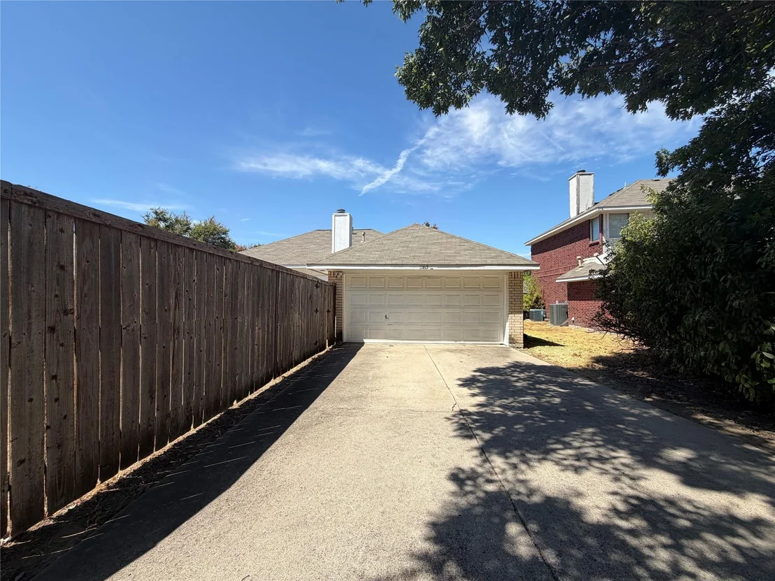 Photo of 3203 Orchid Drive