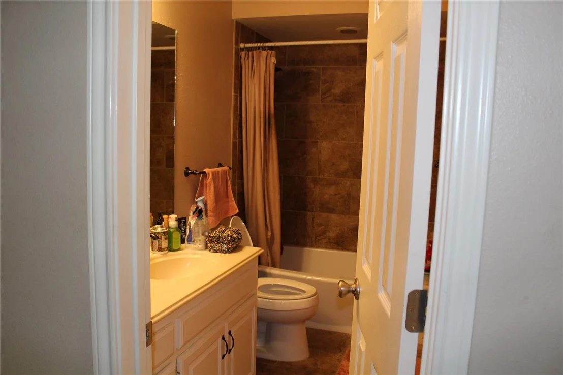 Photo of 2131 Deer Run