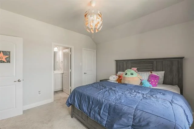 Photo of 838 Mildren Lane