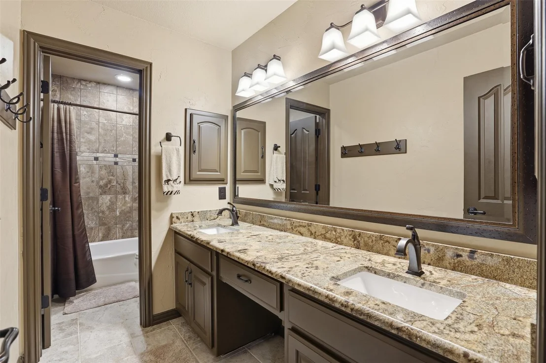 Photo of 9310 Bellechase Road