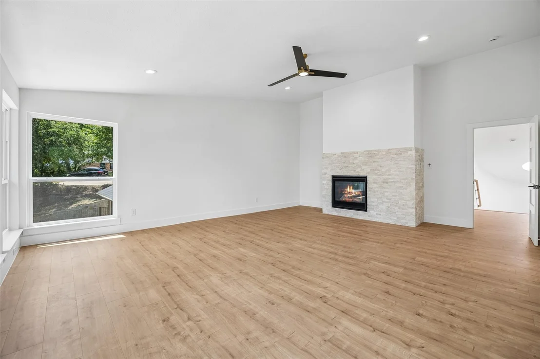 Photo of 2401 Chimney Hill Drive