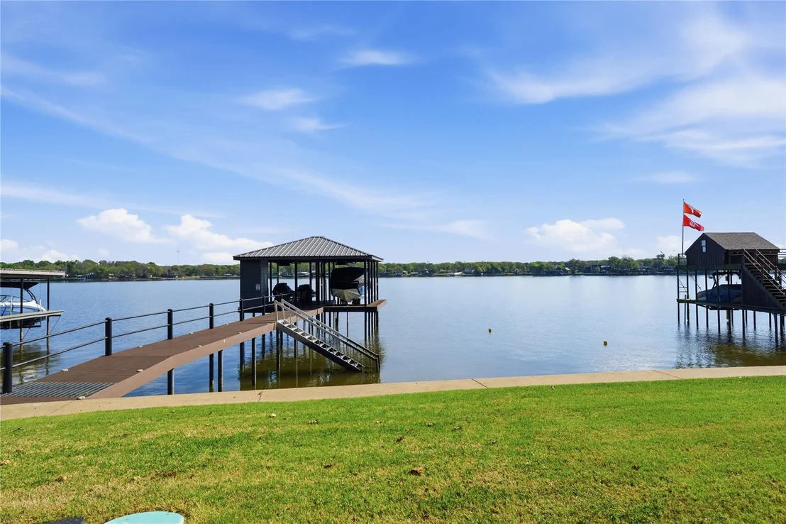 Photo of 648 Enchanted Isles Drive