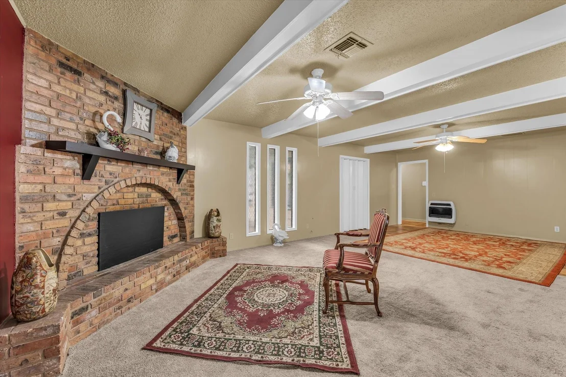 Photo of 1837 Northcrest Drive