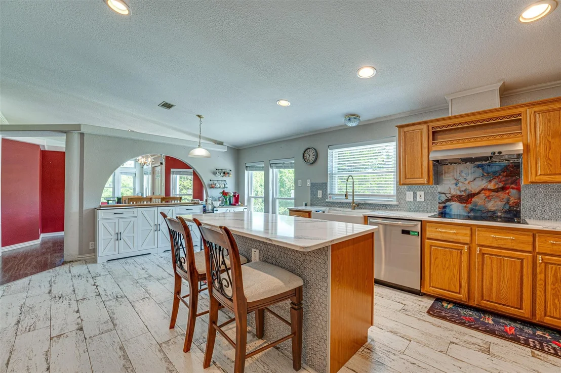 Photo of 2202 County Road 947