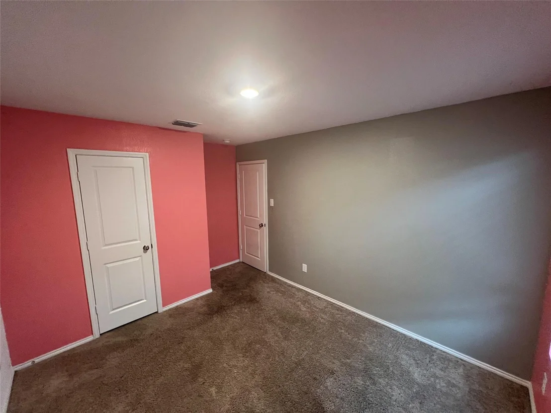 Photo of 715 Deerfern Drive
