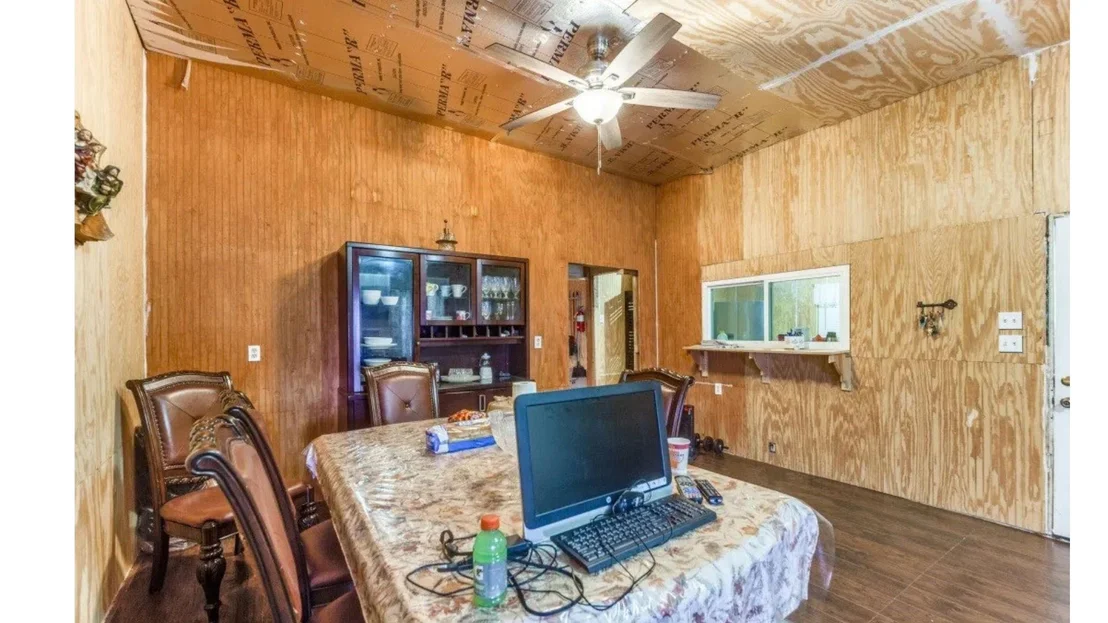Photo of 1619 County Road 7711
