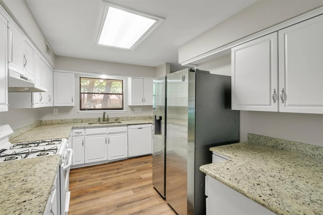 Photo of 209 Mistletoe Lane