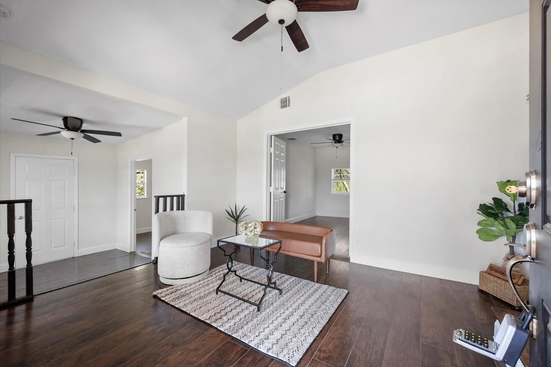Photo of 508 Lois Circle