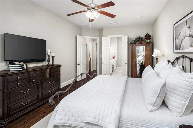 Photo of 901 Crestmoor Drive