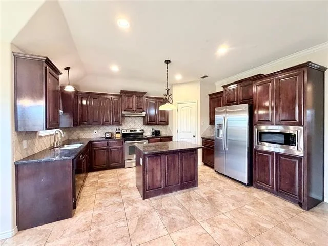 Photo of 5617 Yellow Brick Road