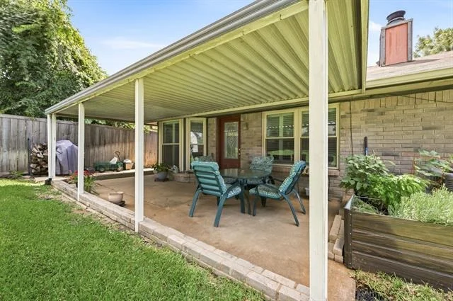 Photo of 2507 Poppy Lane