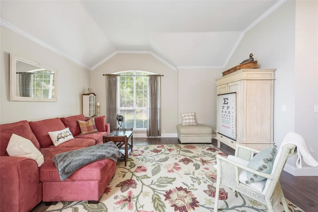 Photo of 1004 Dover Heights Trail