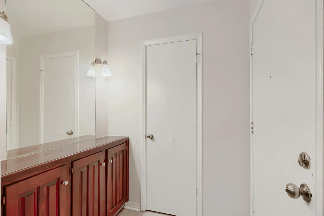 Photo of 937 Birchwood Drive