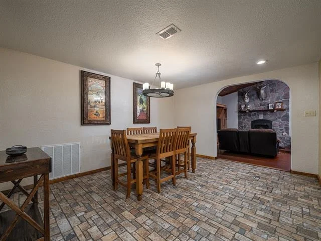 Photo of 4240 County Road 2107