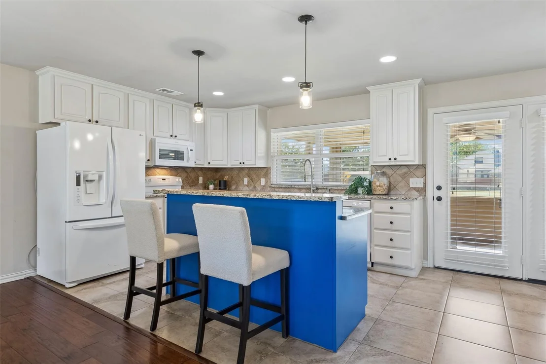 Photo of 8106 Woodside Road